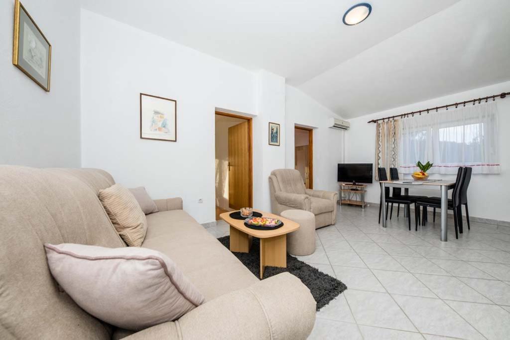 Apartmani Luka Банёл Экстерьер фото