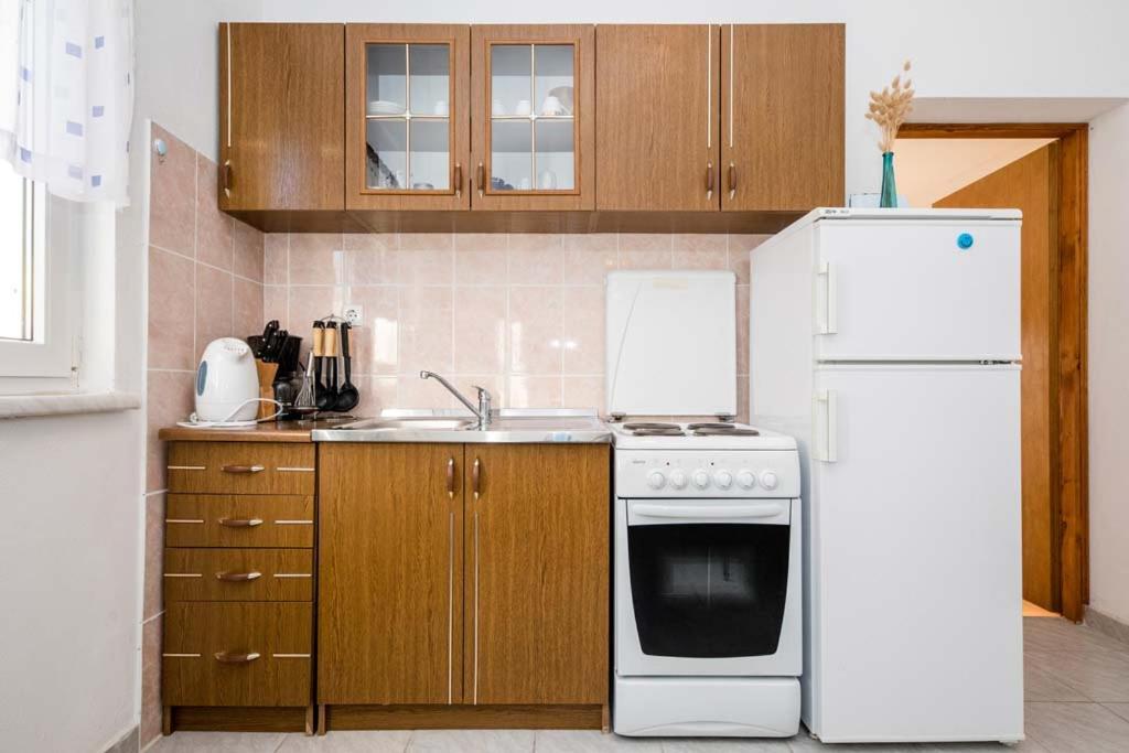 Apartmani Luka Банёл Экстерьер фото