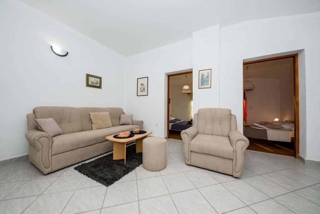 Apartmani Luka Банёл Экстерьер фото