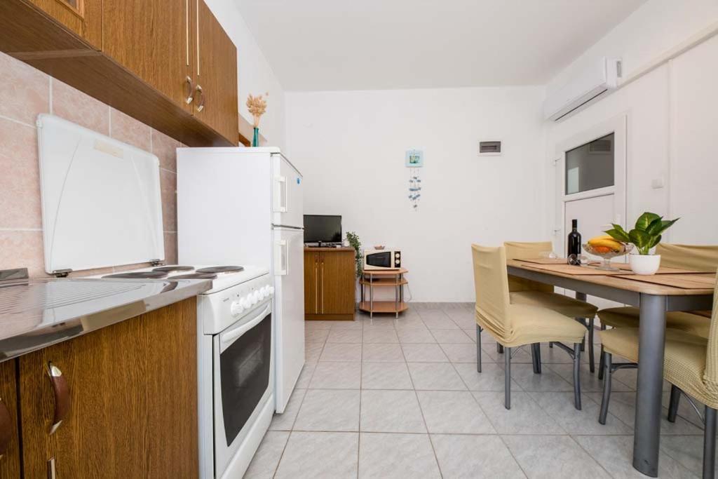 Apartmani Luka Банёл Экстерьер фото
